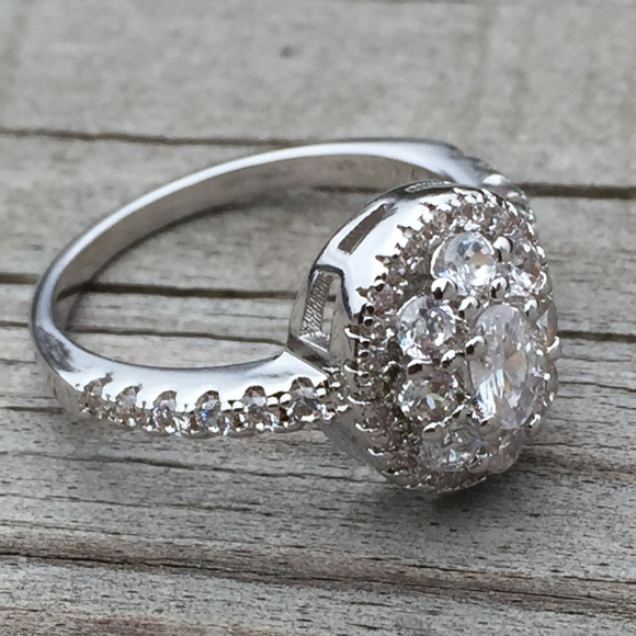 Cubic Zirconia multi-stone .925 Silver ring Sz 7 - Picture 14 of 16